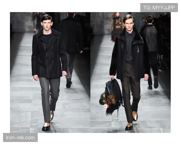 小威廉姆斯门口堆满名牌鞋，进门像T台，我一月工资都不够摆一双